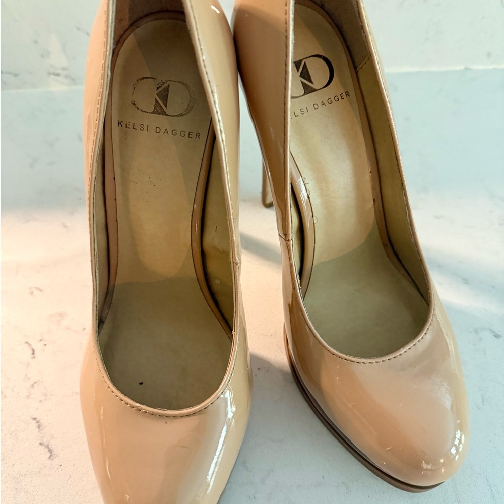 Kelsi Dagger Beige Patent Heels